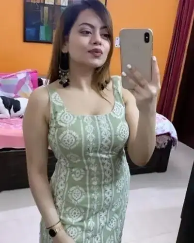 Call Girl in Dhanas